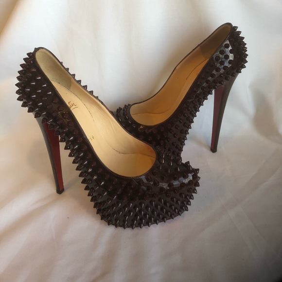 Daffodile Spiked Pumps (EUR 38.5) - Picture 2 of 4